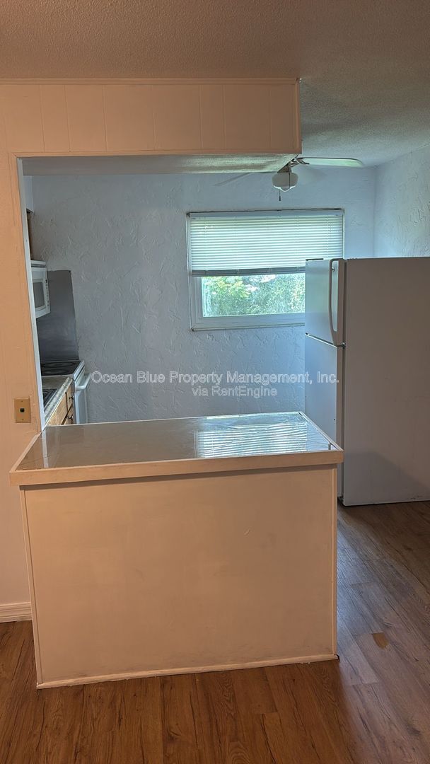 Photo - 1942 Passaic Ave Apartment