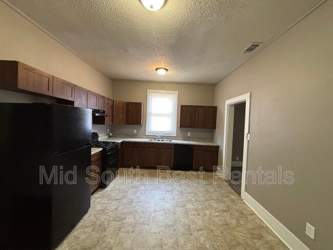 Building Photo - 1412 S Izard St