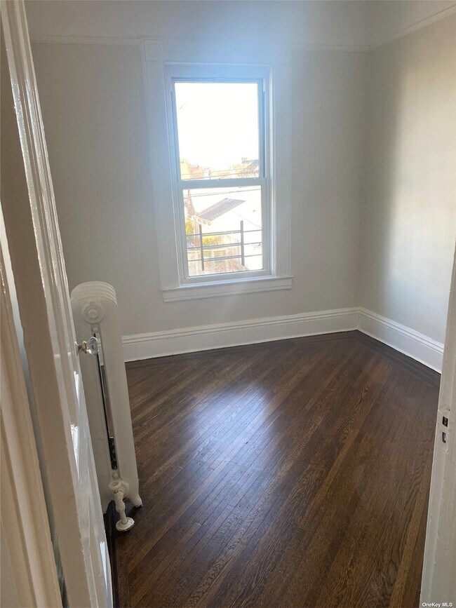 Building Photo - 89-26 190th St