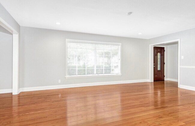 Foto del edificio - 2327 Dorrington St