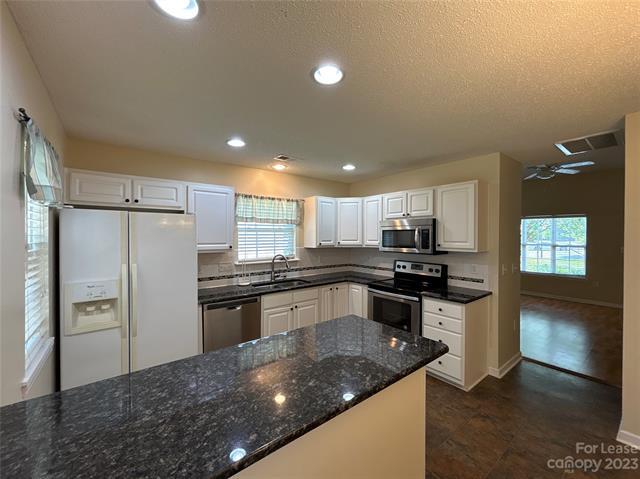 Foto del edificio - 12402 Bluestem Ln