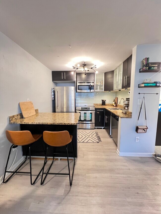 Foto del edificio - 1032 N Clarkson St