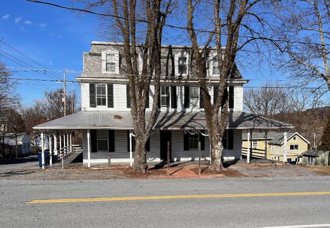 Building Photo - 4710 Schley Ave