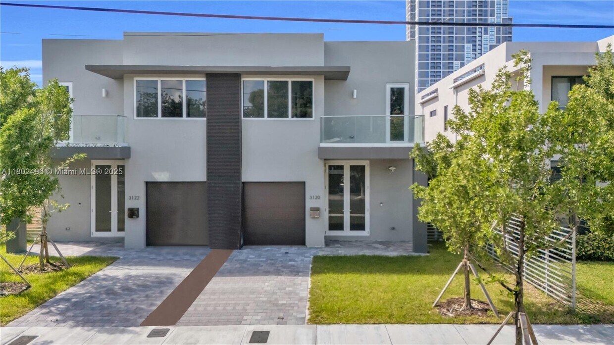Foto principal - 3120 Carter St