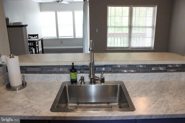 Foto del edificio - 304 Juneberry Way
