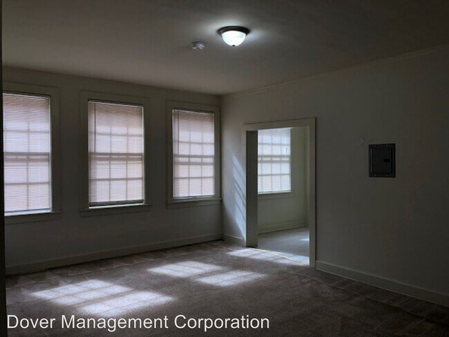 Building Photo - 532 S Hobart Blvd