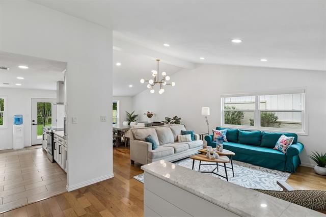 Foto del edificio - 1603 N Waterview Dr
