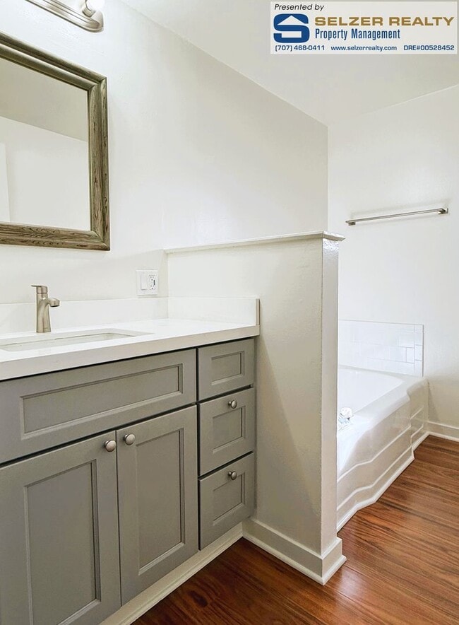 Foto del edificio - 30 Highland Dr