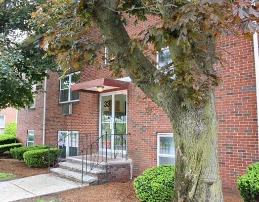 Building Photo - 33 Montvale Ave