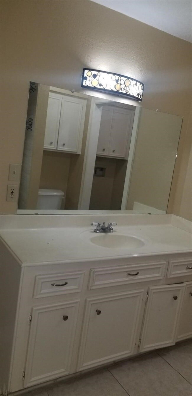 Foto del edificio - 1512 McDugald Rd