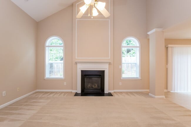 Building Photo - 47 Highland Falls Dr
