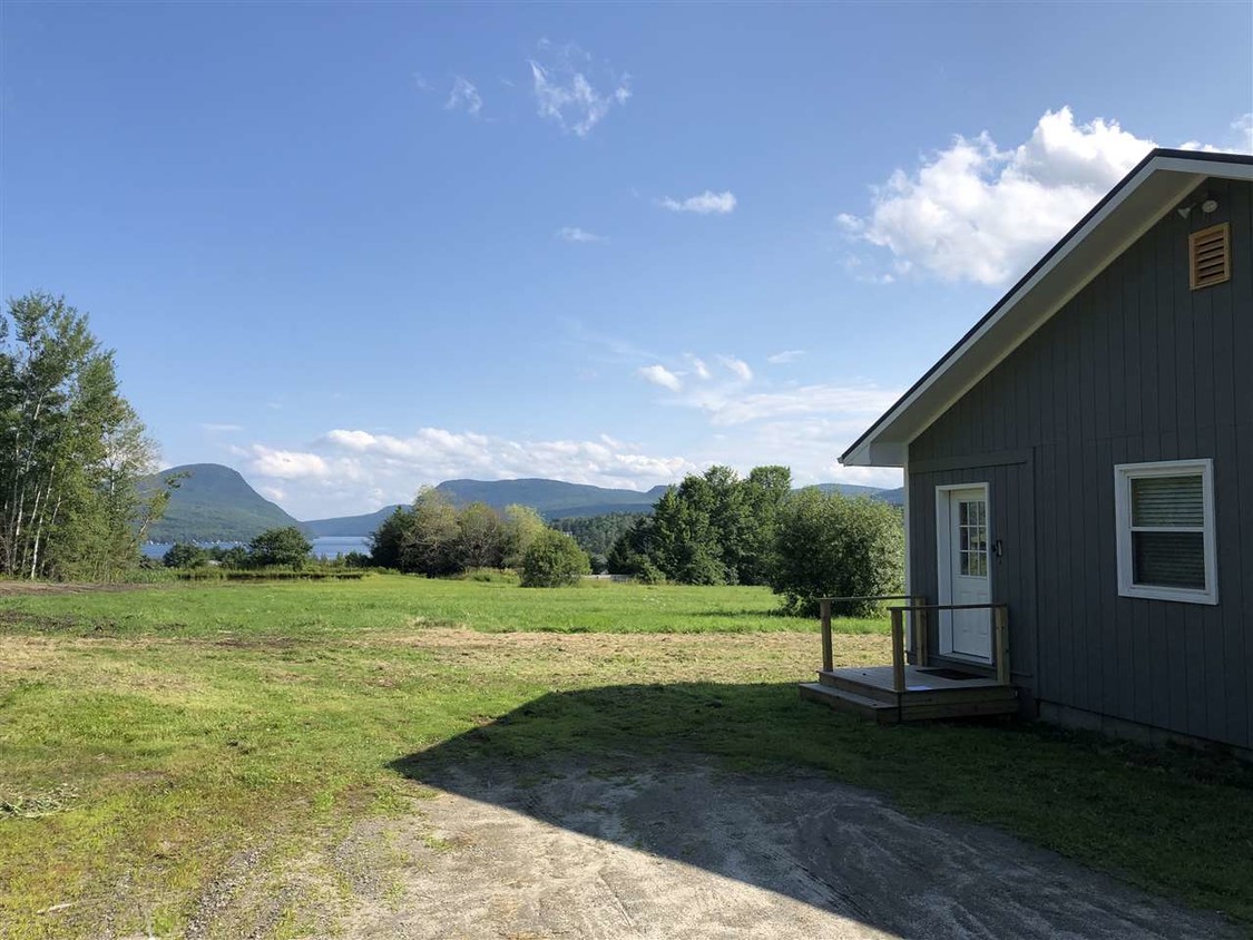 Foto principal - 41 Willoughby Lake Rd
