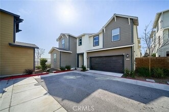 Building Photo - 1202 Clipper Ln