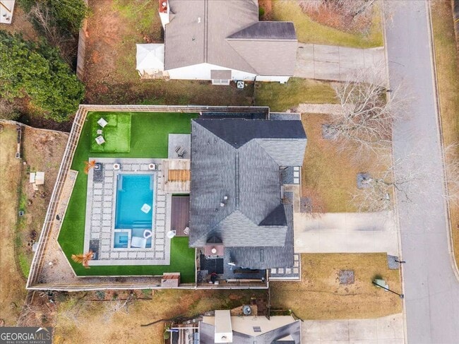 Building Photo - 425 Mikasa Dr