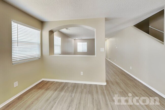 Foto del edificio - 6407 Black Hawk Dr NE