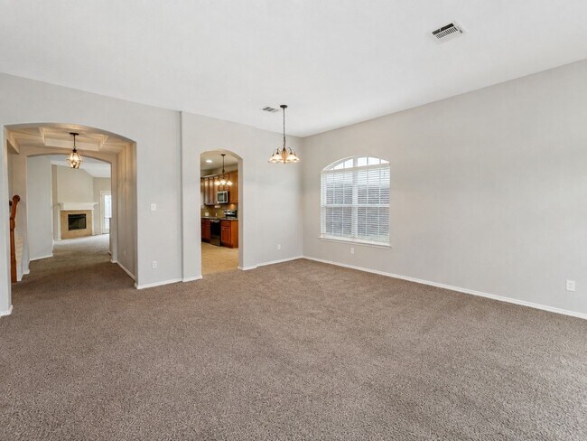 Building Photo - Spacious 4-bedroom, 3-bath home offering approximately 2,840 square feet in the gated Lakeside at...