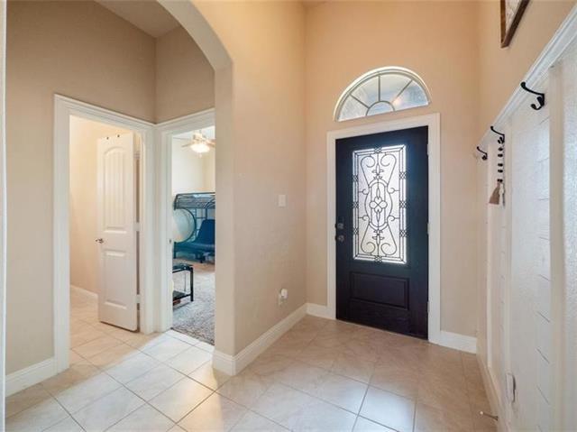 Foto del edificio - 16300 Harwood Dr