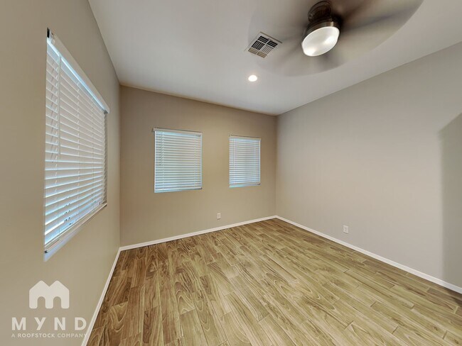 Building Photo - 2217 N 87th Dr