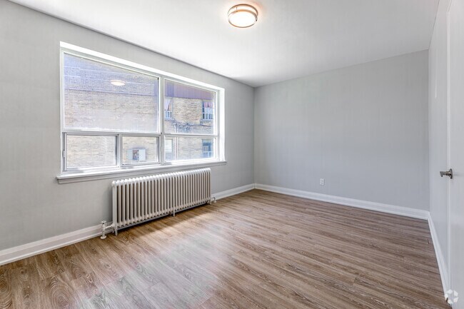 2 chambres, 1 salle de bain - 745 pi2 - Chambre - Clearview on the Park