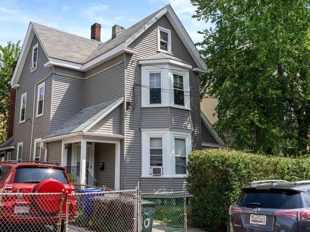 Primary Photo - 12 Bolster St