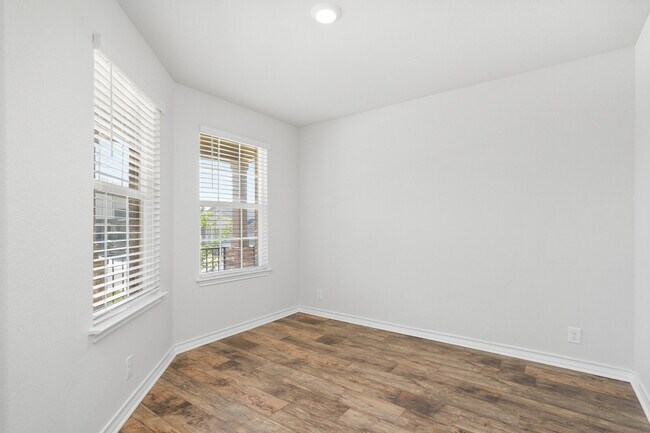 Foto del edificio - 12015 Topaz