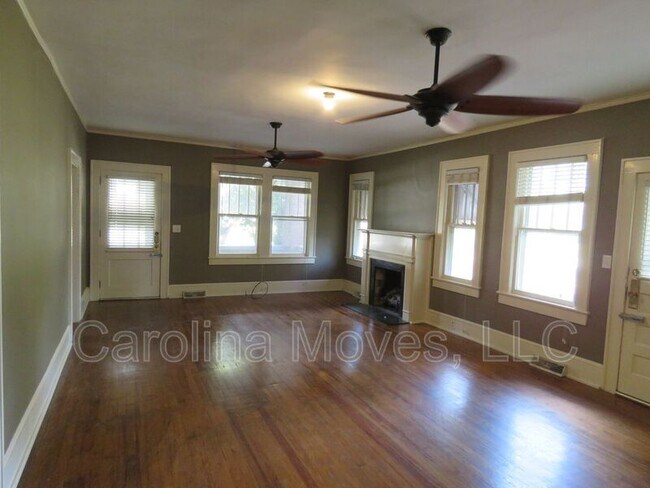 Building Photo - 26 E Main St