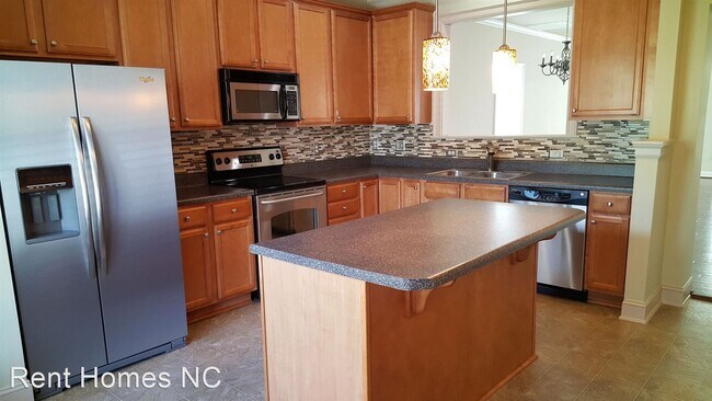 Foto del edificio - 3 br, 2.5 bath House - 7713 ACC Blvd