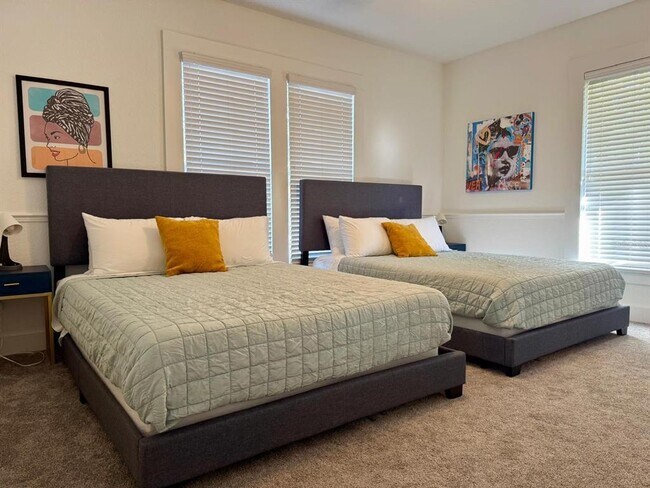 Foto del edificio - 910 SE 2nd St