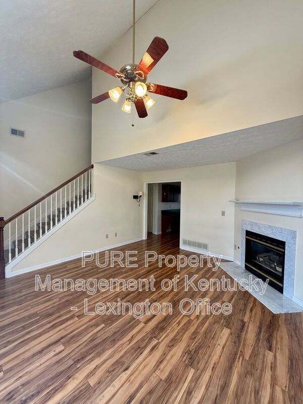 Foto del edificio - 253 Shoreside Dr