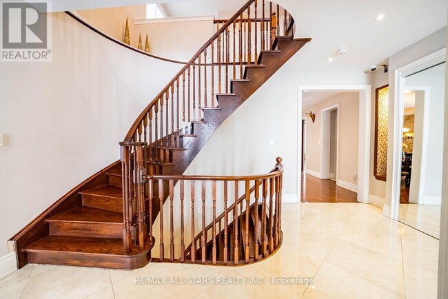 Photo du bâtiment - 127 Yorkleigh Cir