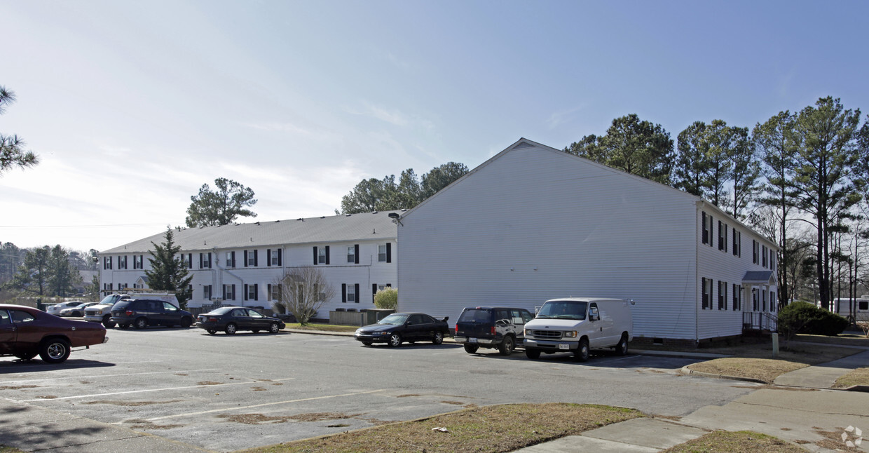 Building Photo - Apple Blossom Apartments