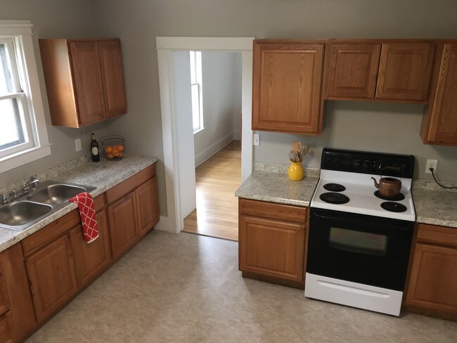 Vista de la cocina 2 - 506 S Cayuga St
