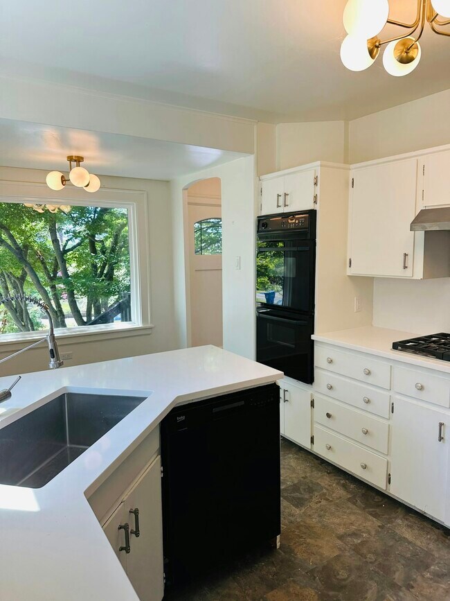 Foto del edificio - 942 NW 58th St