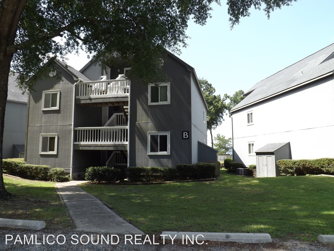 89 Country Club Dr, Minnesott Beach, NC 28510 House Rental in Minnesott Beach, NC