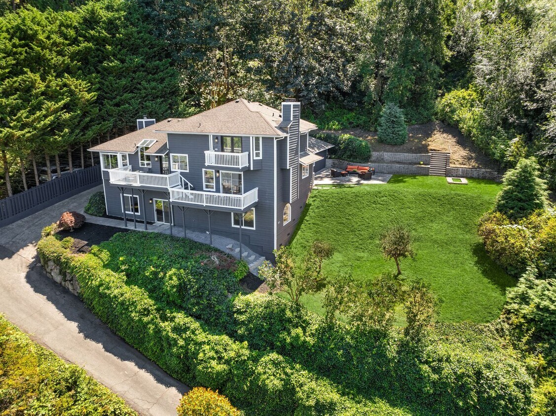 Foto principal - Beautiful Home in Mukilteo with Panoramic ...