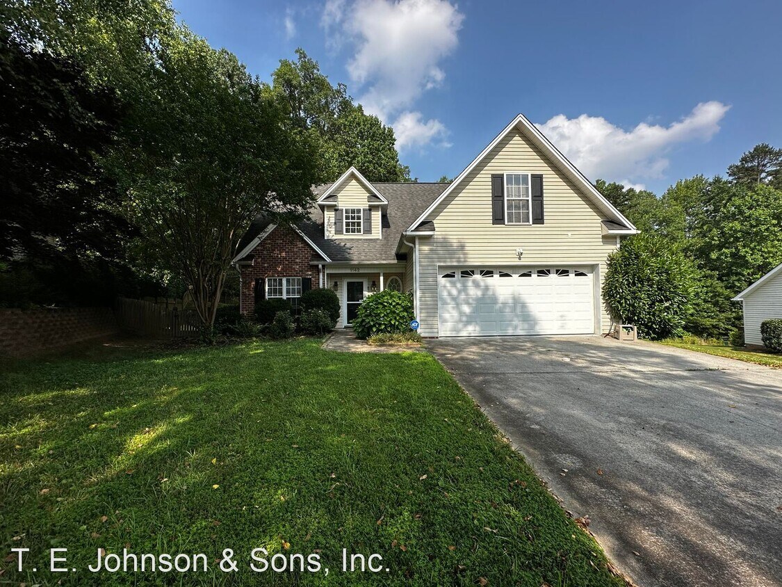 Foto principal - 3 br, 2.5 bath House - 1142 Folkstone Ridg...