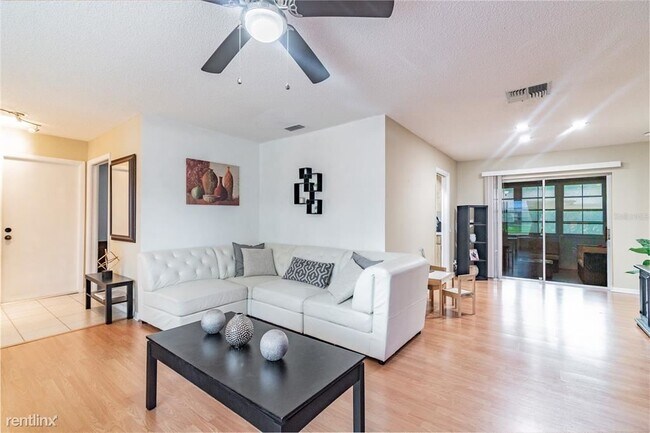 Building Photo - 2 br, 2 bath House - 9914 WEISKOPF DRIVE