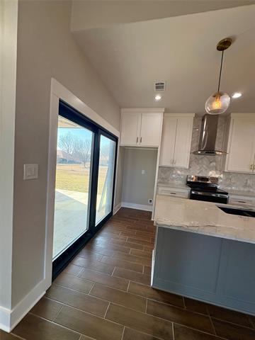 Foto del edificio - 2713 Stone Briar Dr