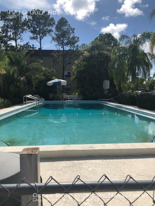 Building Photo - 2 bedroom in Tarpon Springs FL 34689