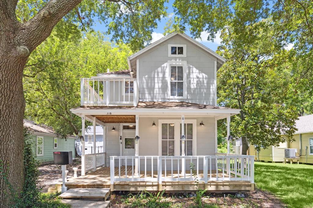 Foto principal - 318 6th St N