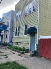 Building Photo - 593 Avenue A
