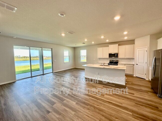 Building Photo - 10611 Eustis Dr