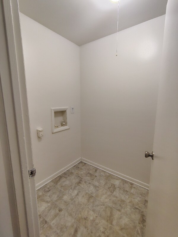 Foto del edificio - 600 Reusens Rd