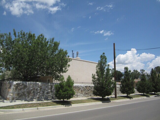 Foto del edificio - 215 Mulberry Ave