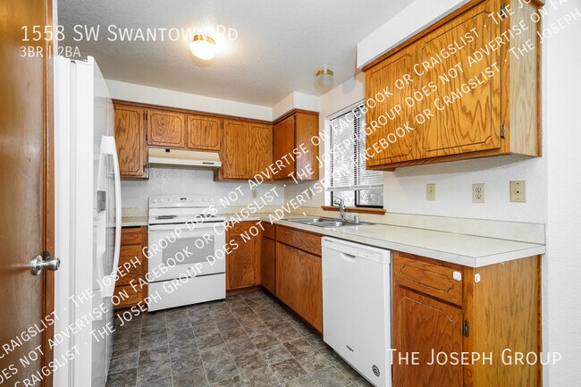 Foto del edificio - 1558 SW Swantown Rd