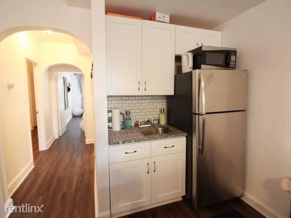 Foto principal - 2803 Q St SE