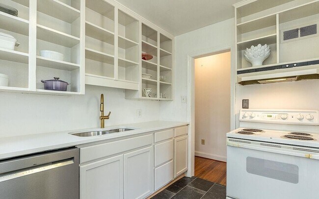 Foto del edificio - 2922 Oberlin Rd