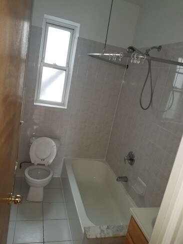 Foto del edificio - 183 Gelston Ave