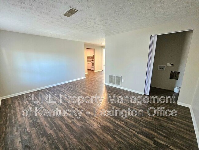 Foto del edificio - 427 Cardwell Ave