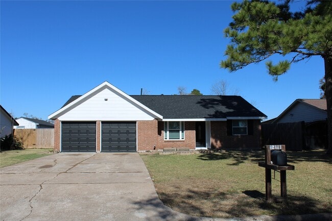 Foto del edificio - 12111 Wood Forest Dr